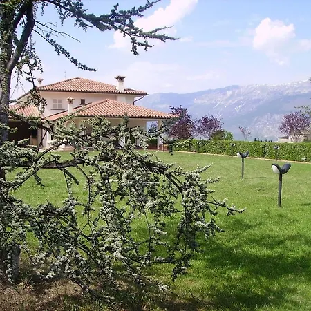Bed & Breakfast Linda 3*